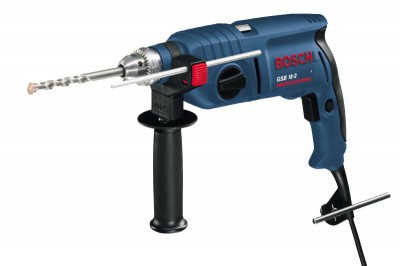 Bosch  18 - 2 RE , príklepová vrtačka ,vaha 2,2 kg , Cena prenajmu : 3eur - hod./ 8eur - 4 hod./ 13eur - 8 hod./ 15eur - deň.