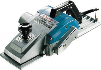 El. hoblik Makita 1806 B ,vzkon 1200 W , vaha 9kg  , širka 170 mm .  Cena prenajmu : 5 eur /hod.  15 eur / 4 hod.  20 eur / 8 hod.   22 eur / deň